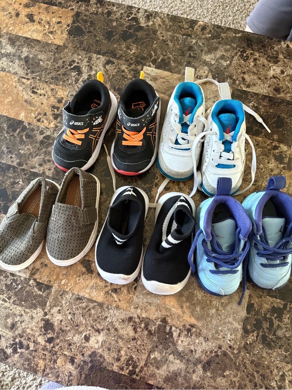 Baby shoe lot - all size 4